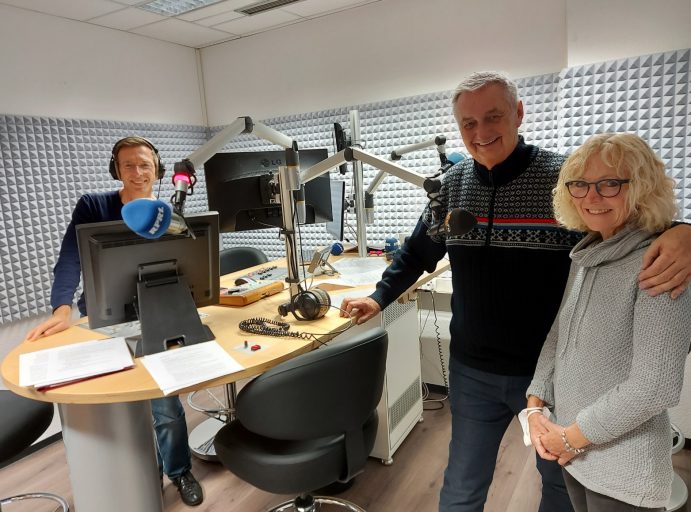 Reiner Meutsch und Inge Brucker im Tonstudio