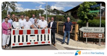 Kreisstraße wird der Gemeinde runderneuert übergeben